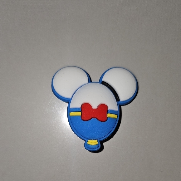 Donald Duck Mickey Mouse Shaped Balloon Croc Shoe Charm - Picture 1 of 2